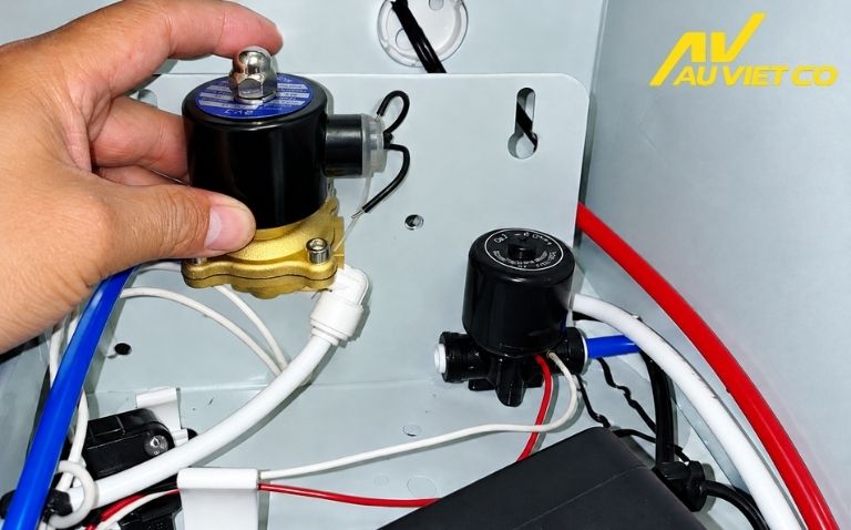Van Điện Từ Máy Lọc Nước: Tác Dụng, Cấu Tạo Và Lắp Đặt 7 Hướng dẫn lắp đặt van điện từ máy lọc nước
